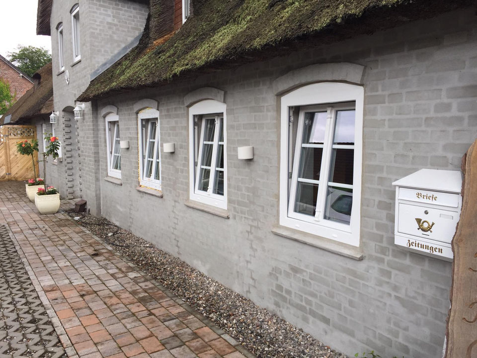 Omfugning af teglfacade — professionel fuge-renovering i Sydjylland